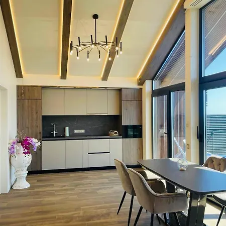 Hilltop View House * Odesa